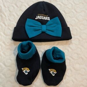 Jacksonville Jaguars Baby Hat Bootie Set Girl Black Teal NFL Bow 0-9 months